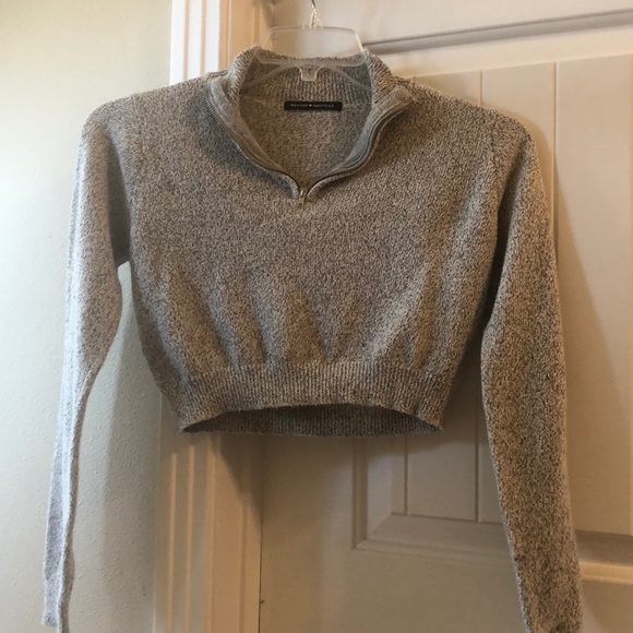 Brandy Melville Tops - Brandy Melville Long Sleeve Knit Grey Top